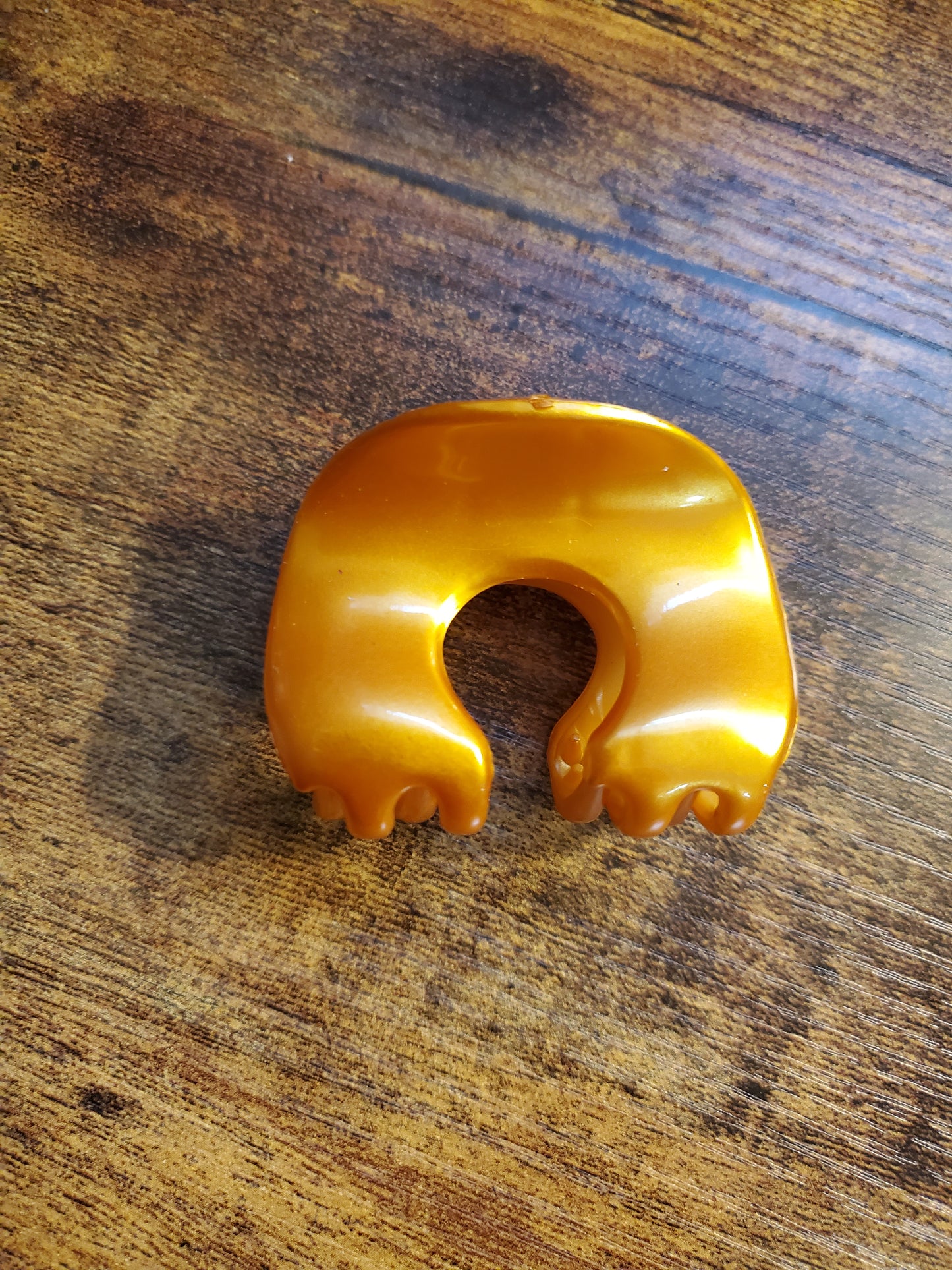 Golden Hair Claw