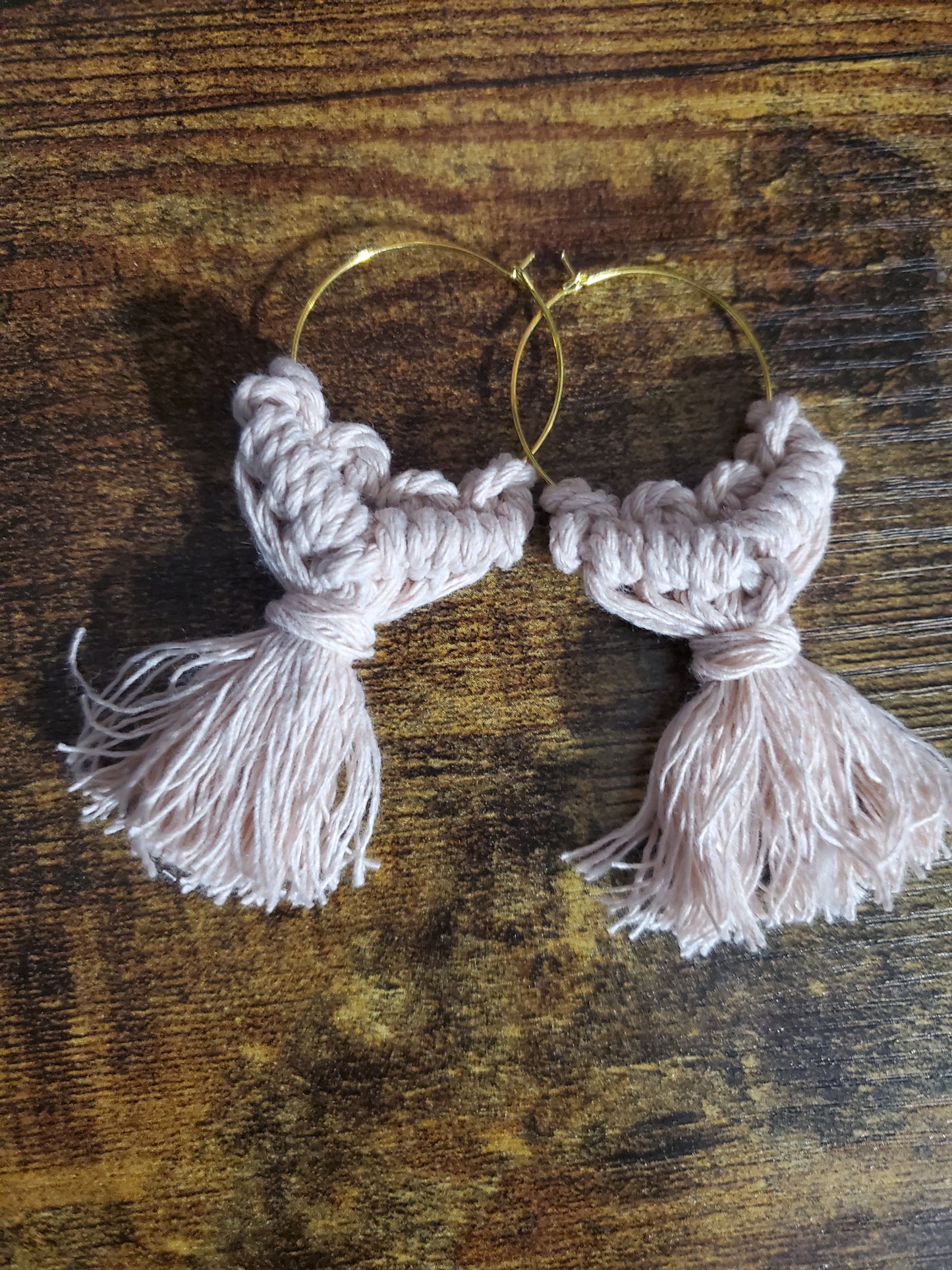 Marshmallow Fishtail Macrame Earrings