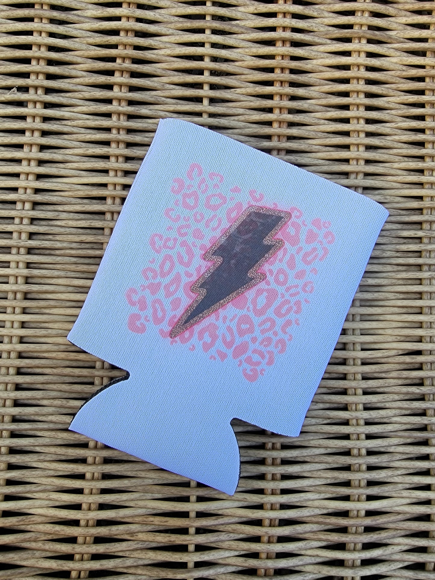 Leo Lightning Bolt Can Cooler