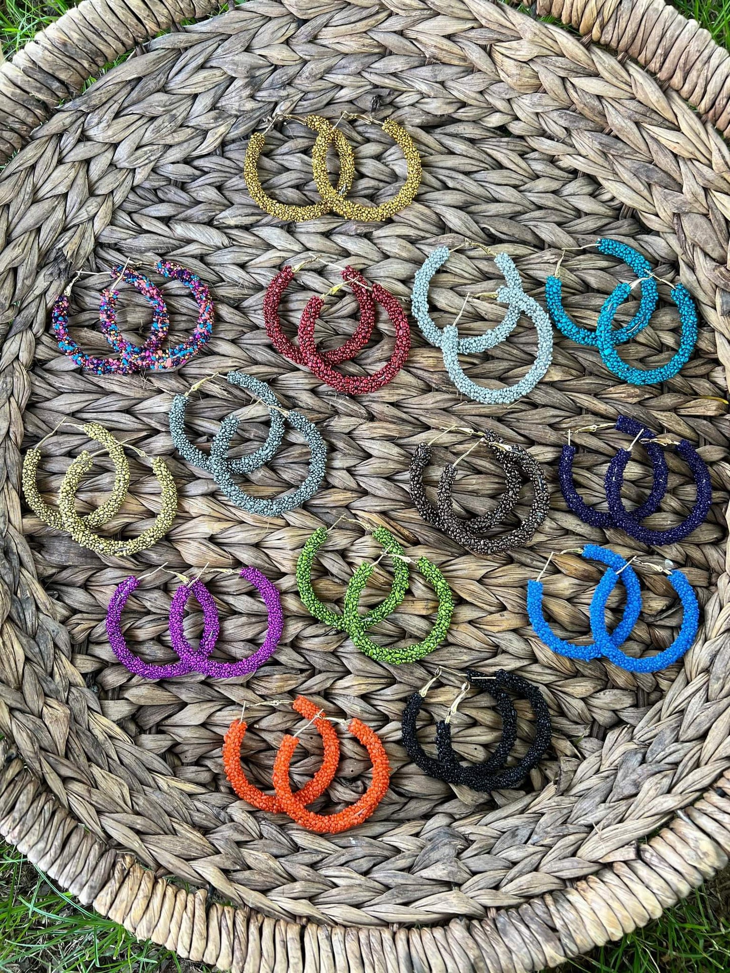 Seeded Pebble Hoops