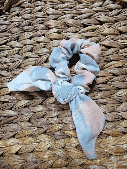 Periwinkle Pattern Bow Scrunchie